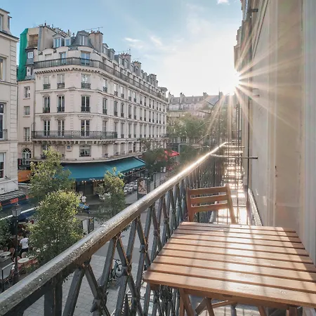 Nestay Les Halles Aparthotel Parigi