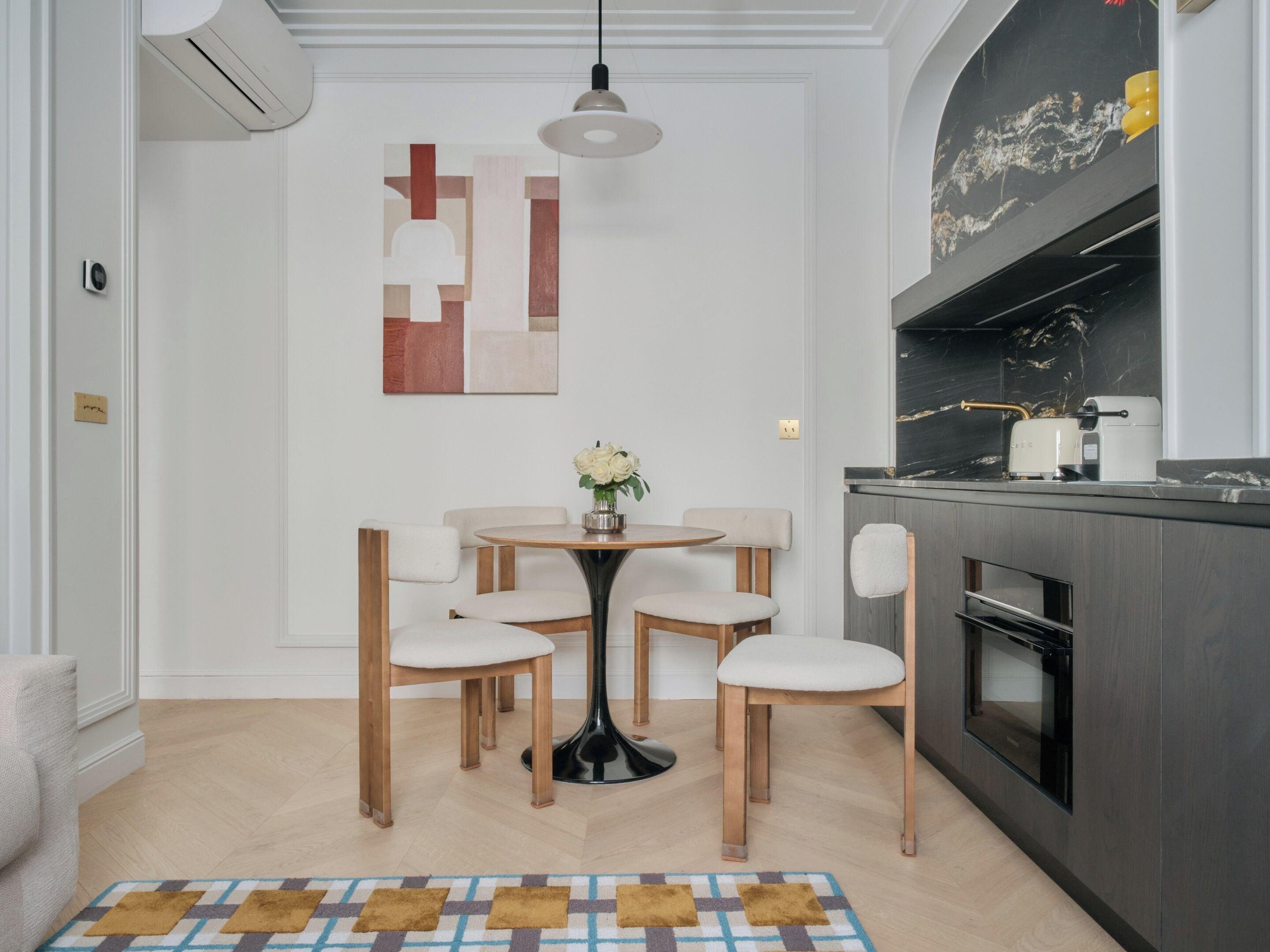 Nestay Les Halles 4*